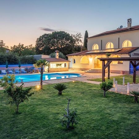 Via Flavia With Common Pool Otel Labinci Dış mekan fotoğraf